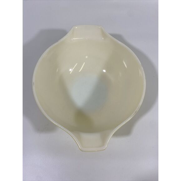 Vintage Pyrex Yellow Bowl Cinderella Light Pale Butter Mixing 443 2 1/2 qt - Picture 2 of 8